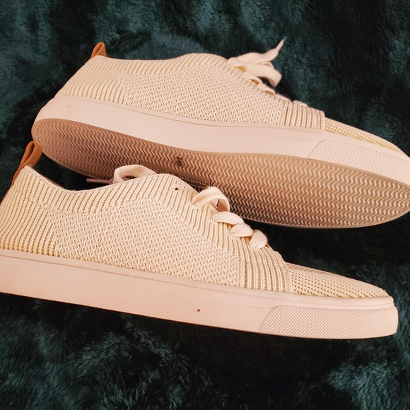 Women's Cream LUCKY BRAND Casual Sneakers - Picture 3 of 7